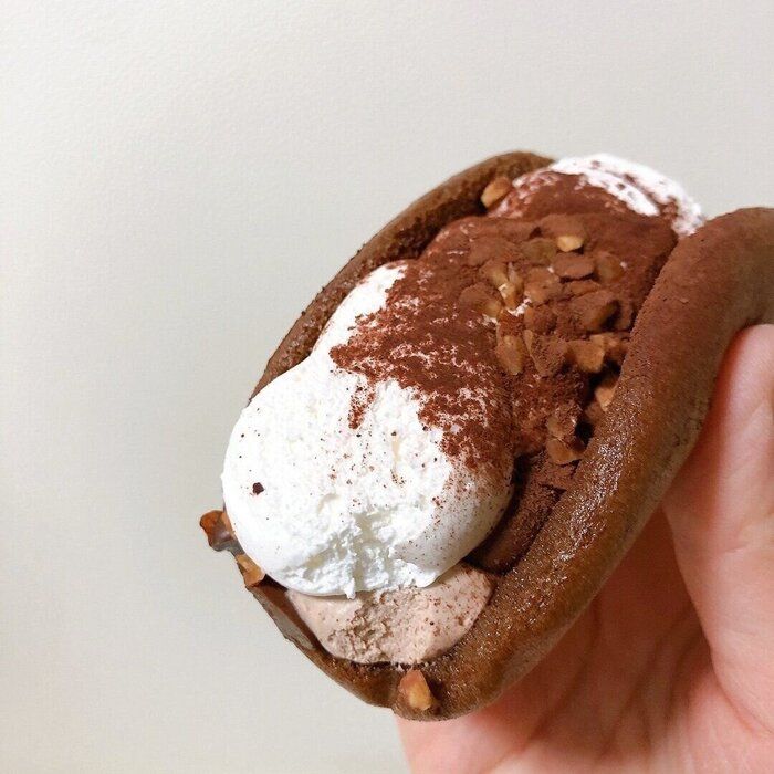 【ファミマ】ふわふわ贅沢オムレット！中にはなんと・・