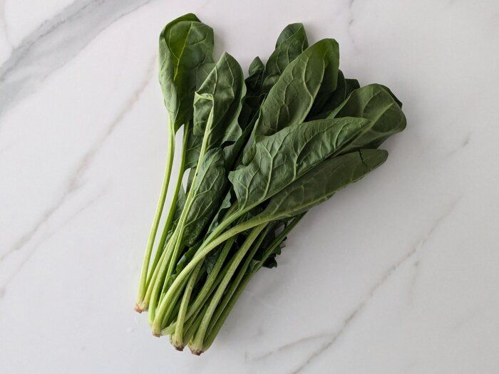 【ラク家事】一発除去！葉物野菜の根元汚れをスッキリ落とす方法