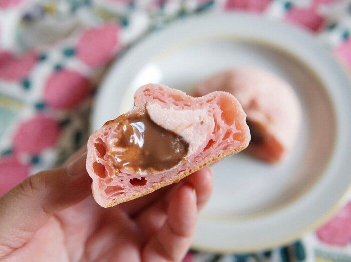 【ローソン】大人気漫画SPY×FAMILYともちぷよがコラボ。パッケージも可愛い「アーニャのもちぷよ(いちご＆チョコ)」