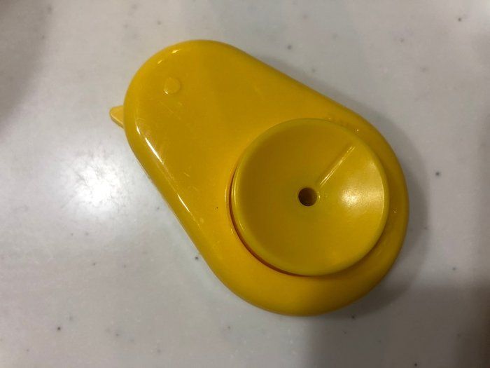 やっぱり便利！【DAISO】「たまごのプッチン穴あけ器」子どものお手伝いにも◎