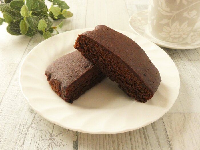 【ファミマ】温めても冷やしてもおいしさアップ！「濃い味ショコラケーキ」は濃厚贅沢スイーツ