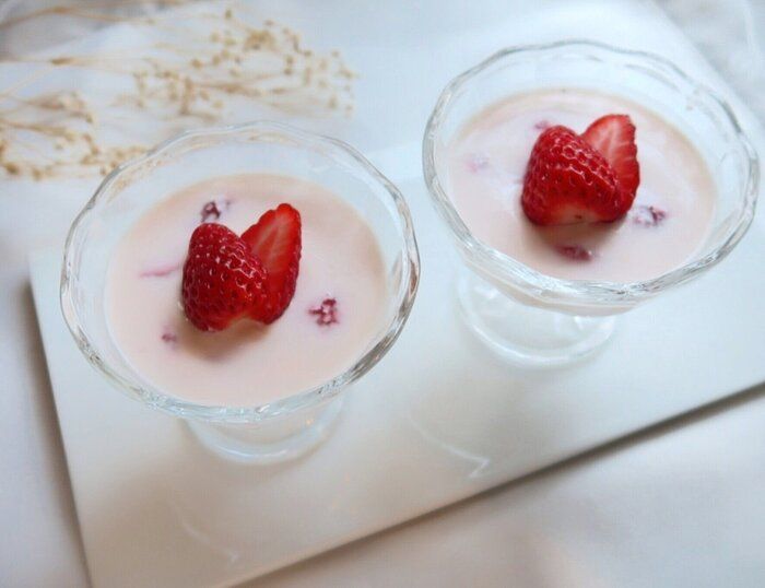 簡単！極上おうちスイーツ【いちごのパンナコッタ】のつくり方