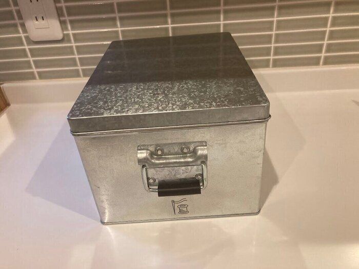 【無印良品×100均】いざという時にすぐ取り出せる！　〇〇セットをスッキリ収納するアイデア