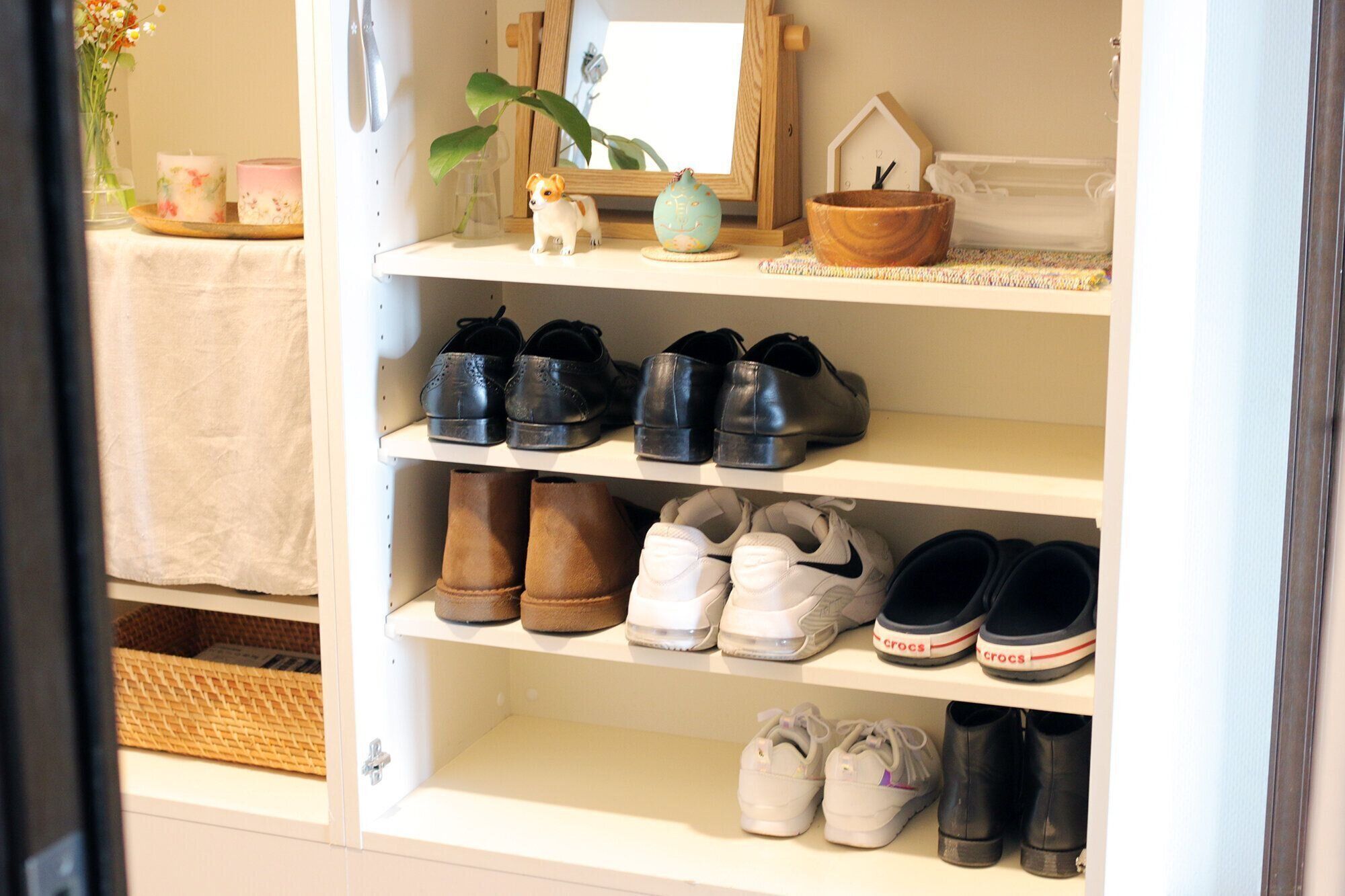 【玄関】狭い玄関をすっきり使うコツ！「出す」「しまう」のメリハリをつけて快適収納