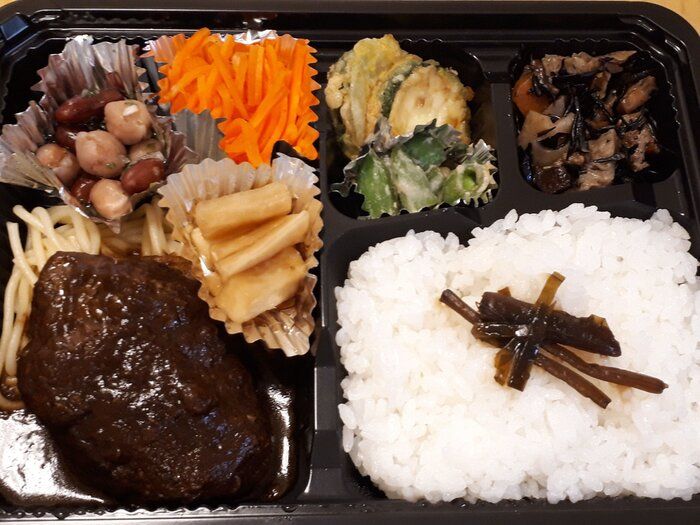 今がチャンス！気になる街の飲食店のテイクアウトを利用してみよう