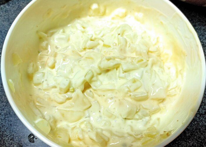 【ズボラレシピ】茹で卵を使わない！簡単時短なタルタルソースの作り方！