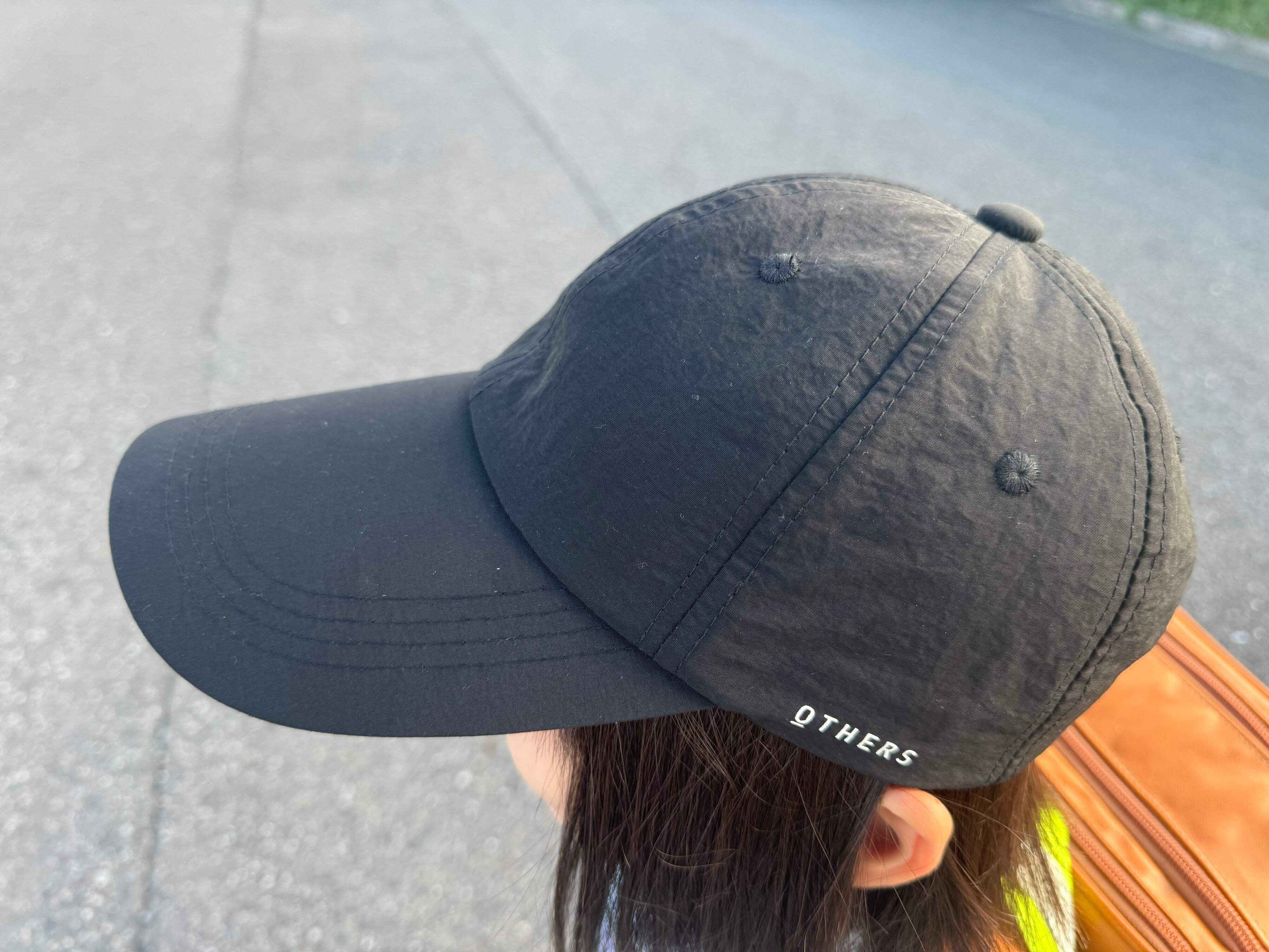 【3COINS】見つけたらラッキー！来年も使える「UV キャップロゴ」がセールで550円！