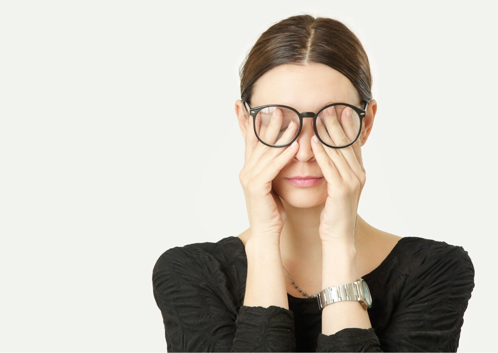 やってない？目元が老けるNGケア