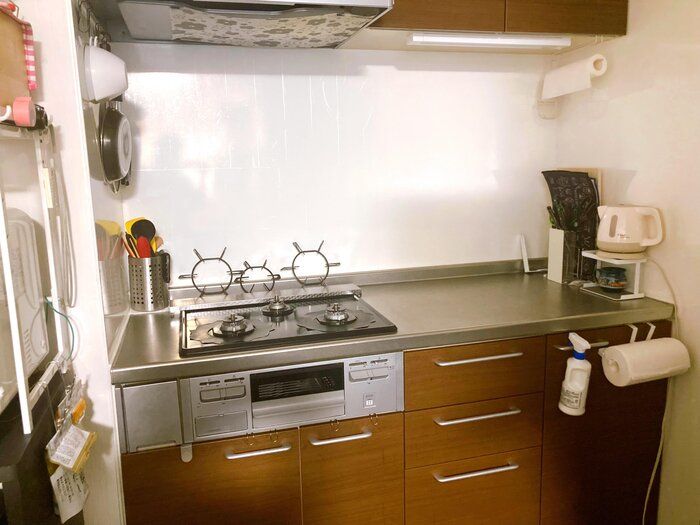 【キッチン】コックピット化が実現！盲点な場所も100均のピンチで活用空間が出来る３つのアイデア