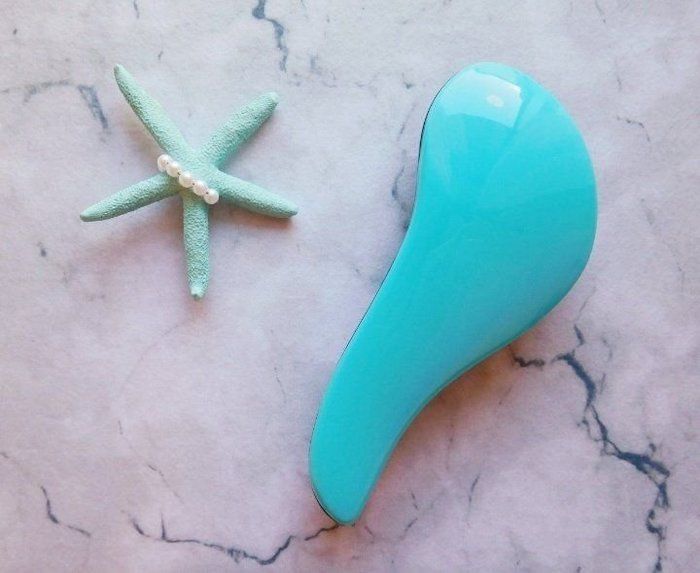 【100均美容】驚く程ストレートに!魔法のようなブラシって？