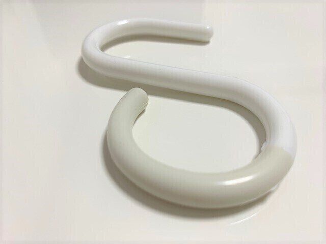 思わず「へ～！」これは便利、しかも環境にも優しい　ダイソーのＳ字フック