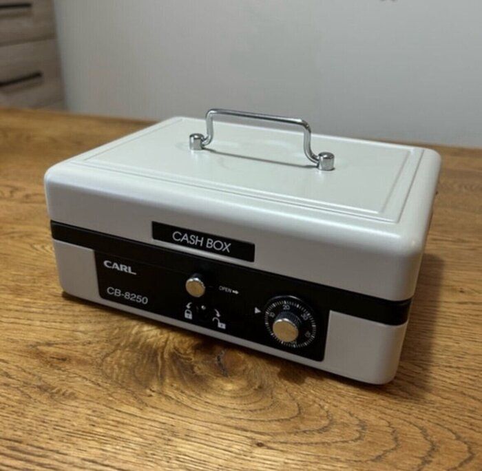 年末年始にやりたい　捨てたら貯まるもの　20選