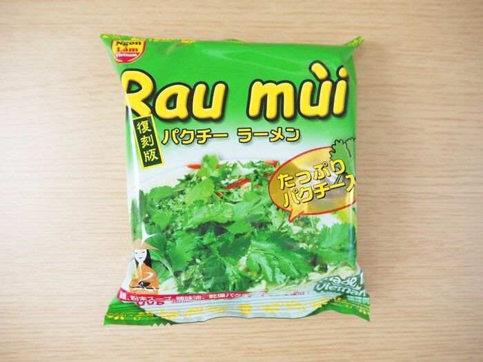 【カルディ】人気インスタントラーメンのパクチーラーメンは白米と合わせても美味しい！