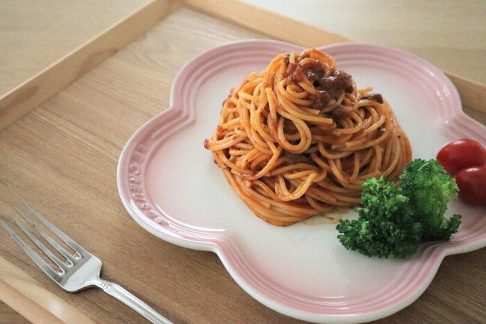 ラクなだけじゃない！ダイソー『電子レンジで茹でるパスタ』の大容量をオススメするワケ