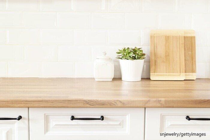 パンストッカーの代わりに〇〇で収納を！置かないが一番！すっきりしたキッチンを目指す