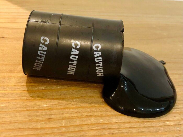 ギャーッ！スライムがカーペットに！シミになった時の簡単な落とし方