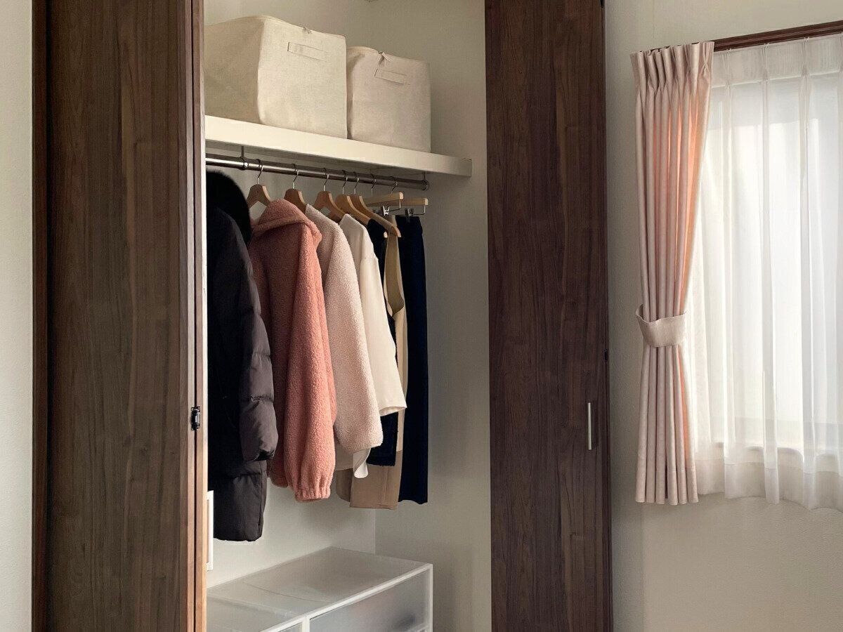 【ミニマリストのクローゼットの中身】理想のクローゼットを作る方法3選