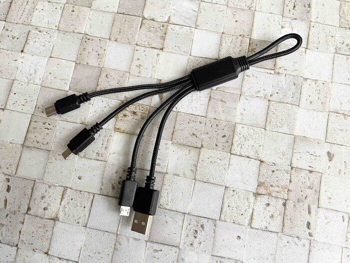 【ワッツ】1つは持っていたい「3in1ケーブル」が330円で買えちゃう！