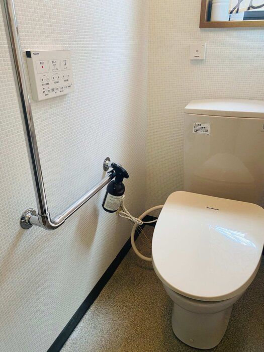 毎日掃除してるのになんか臭う…トイレのニオイの元凶スポット3ヶ所はここだ！