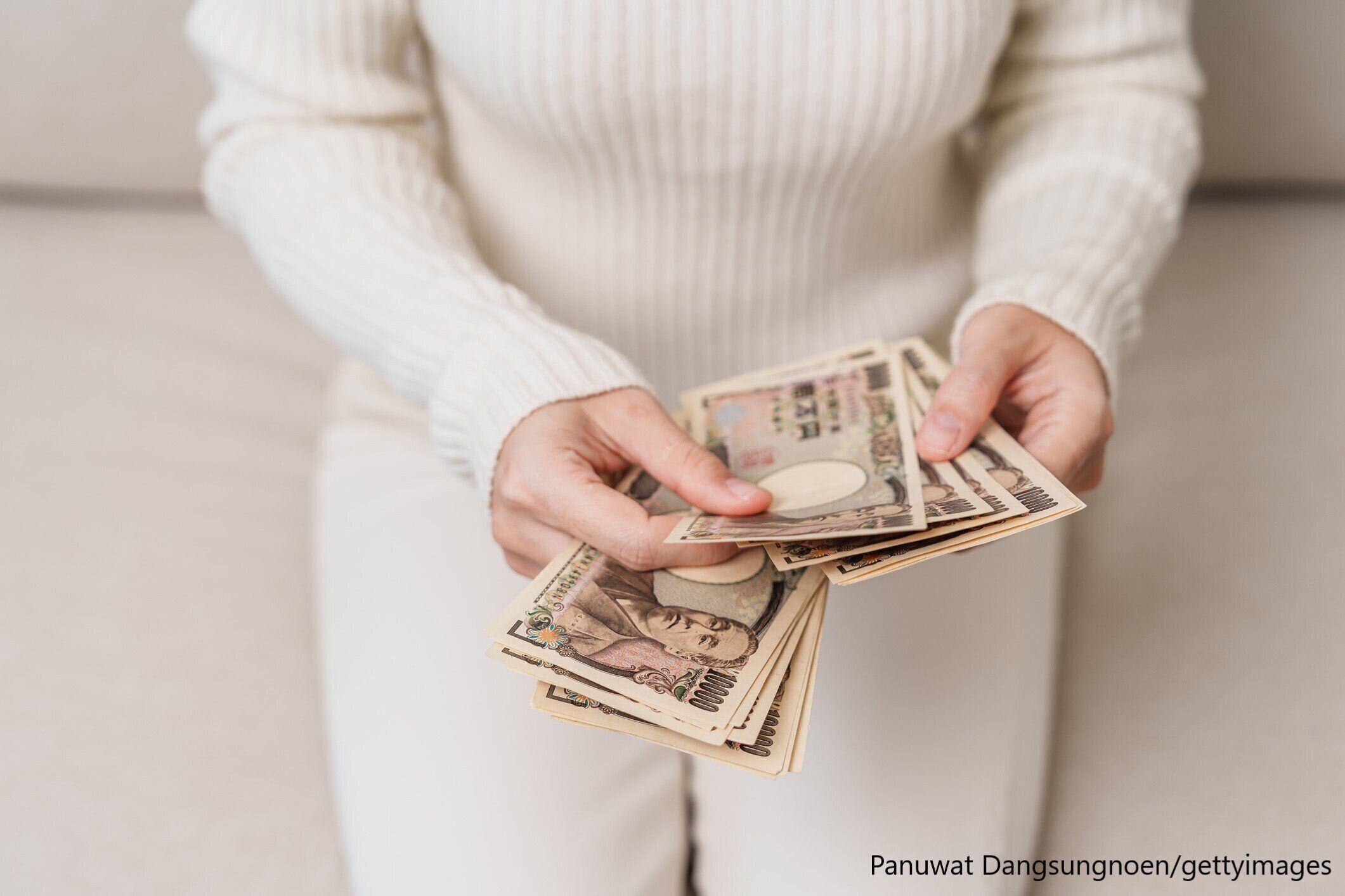 【真似するだけ！】お金持ちがお金を使うルールや考え方