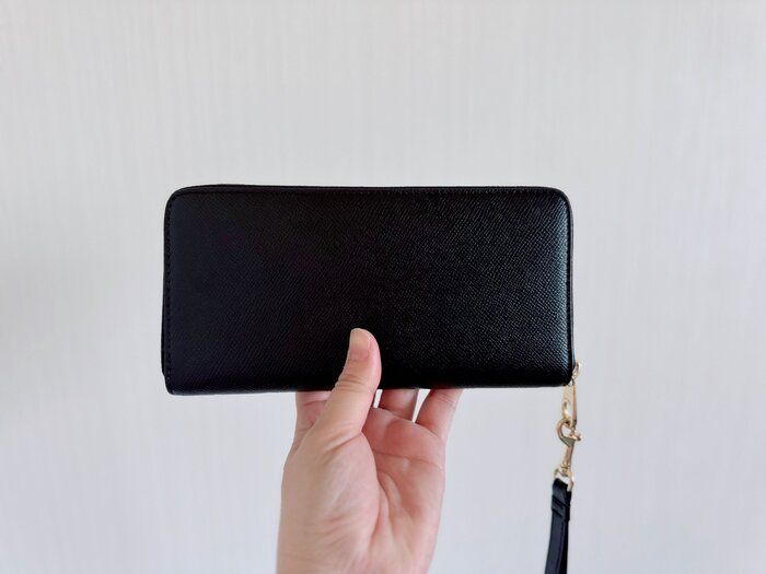 【シンプリスト】10年ぶりに「長財布」を使ってみたら意外と良かった理由3つ