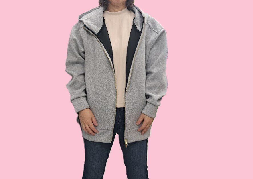 季節の変わり目に重宝するジップパーカー【ワークマン】では初めてのスタイル！