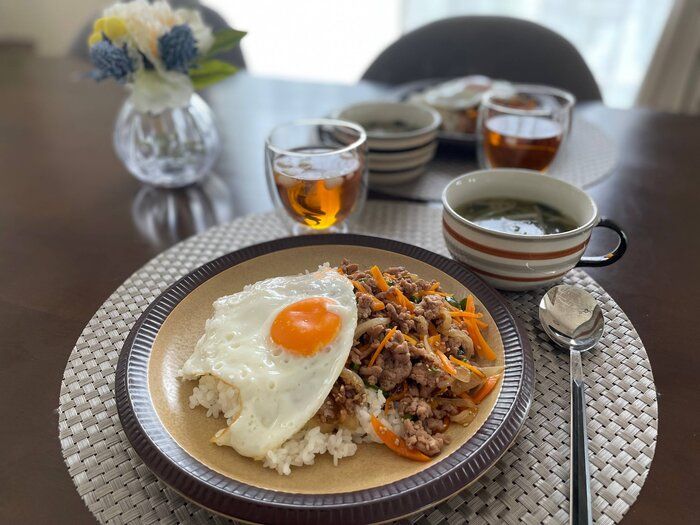 【激うまレシピ】野菜とひき肉でパパっと簡単絶品プレート！