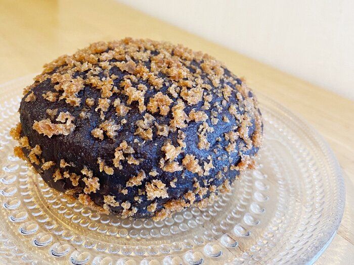 【ローソン】ゴディバ監修ビーフカレーパン！甘いの？辛いの？気になるお味は…