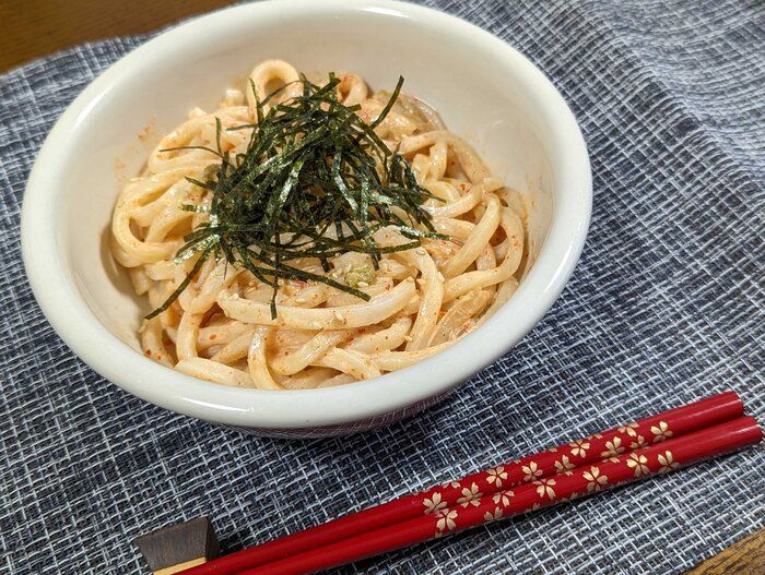 忙しい日でもさっと作れる！5分で完成！楽ちんキムマヨ冷凍うどん
