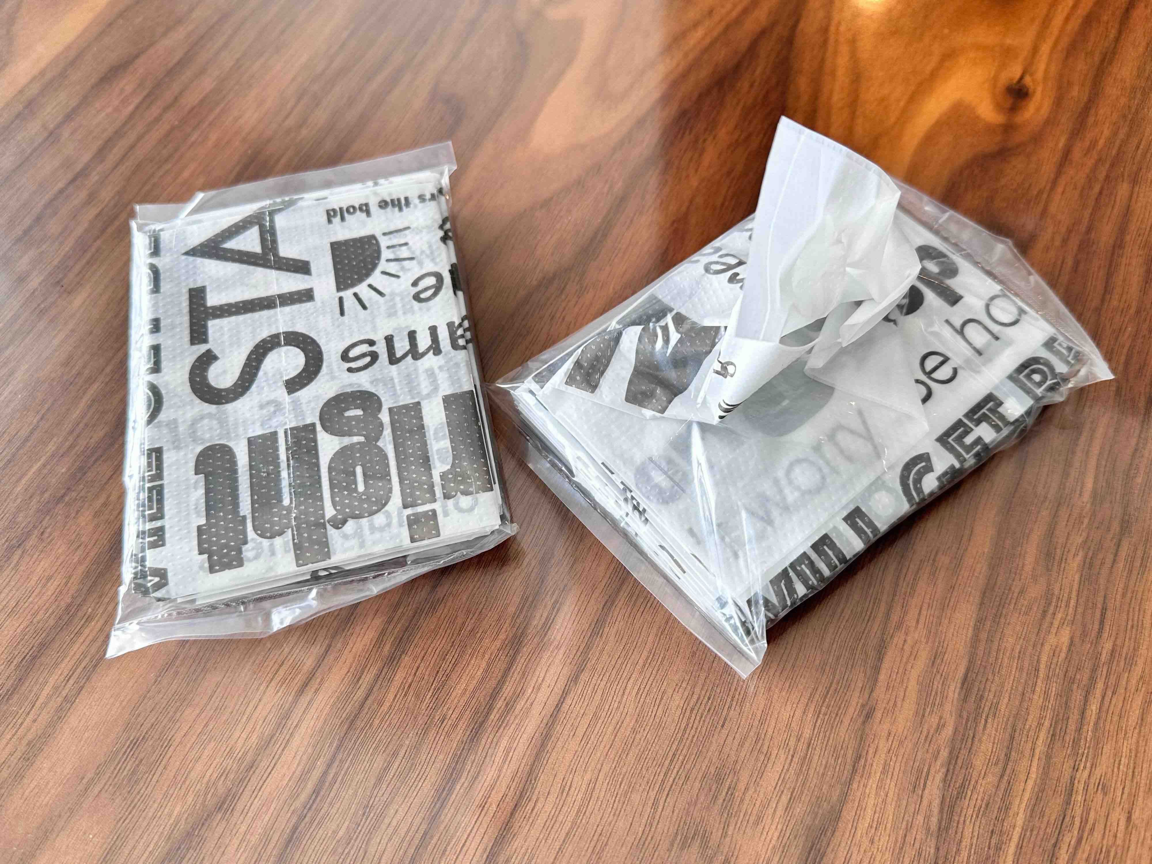 【セリア】旅行のお供に！忍ばせておくと便利なポケットタイプのレジ袋