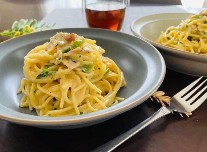 フライパンひとつで洗い物をラクしちゃおう！パスタは別茹でなし！簡単カルボナーラレシピ！