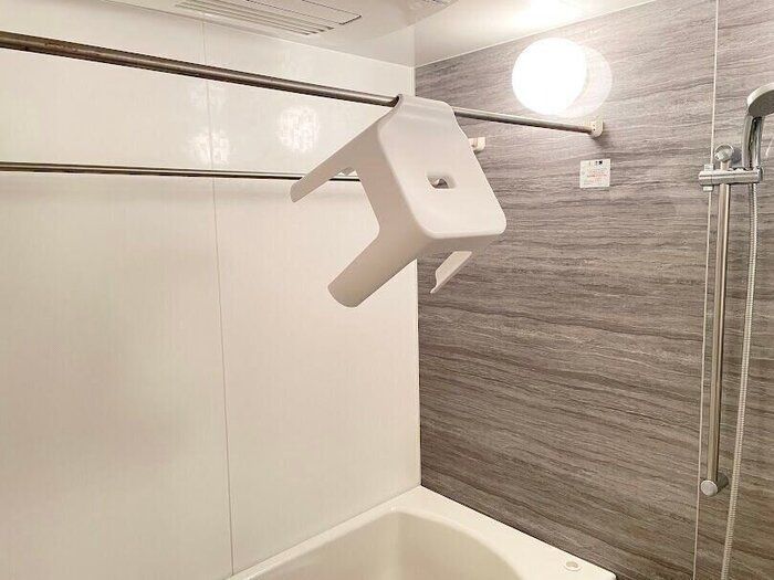 カビやヌメリから解放される！オススメしたい引っ掛ける風呂イス