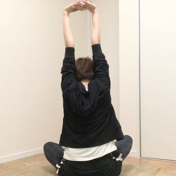 テレワーク疲れに！40秒で肩凝り解消ストレッチ ！