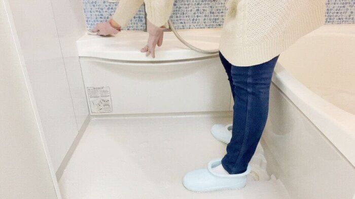 【年末掃除】浴槽をオキシ漬けするだけじゃもったいない！お風呂掃除にフル活用する方法