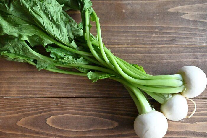 【旬食材】捨てちゃうなんてもったいない！栄養たっぷり♪カブの葉を使う簡単レシピ2選