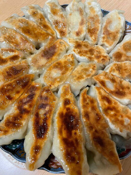 旬の食材白菜を使った「カリッとジューシー餃子」。変わり種アレンジダレも紹介！