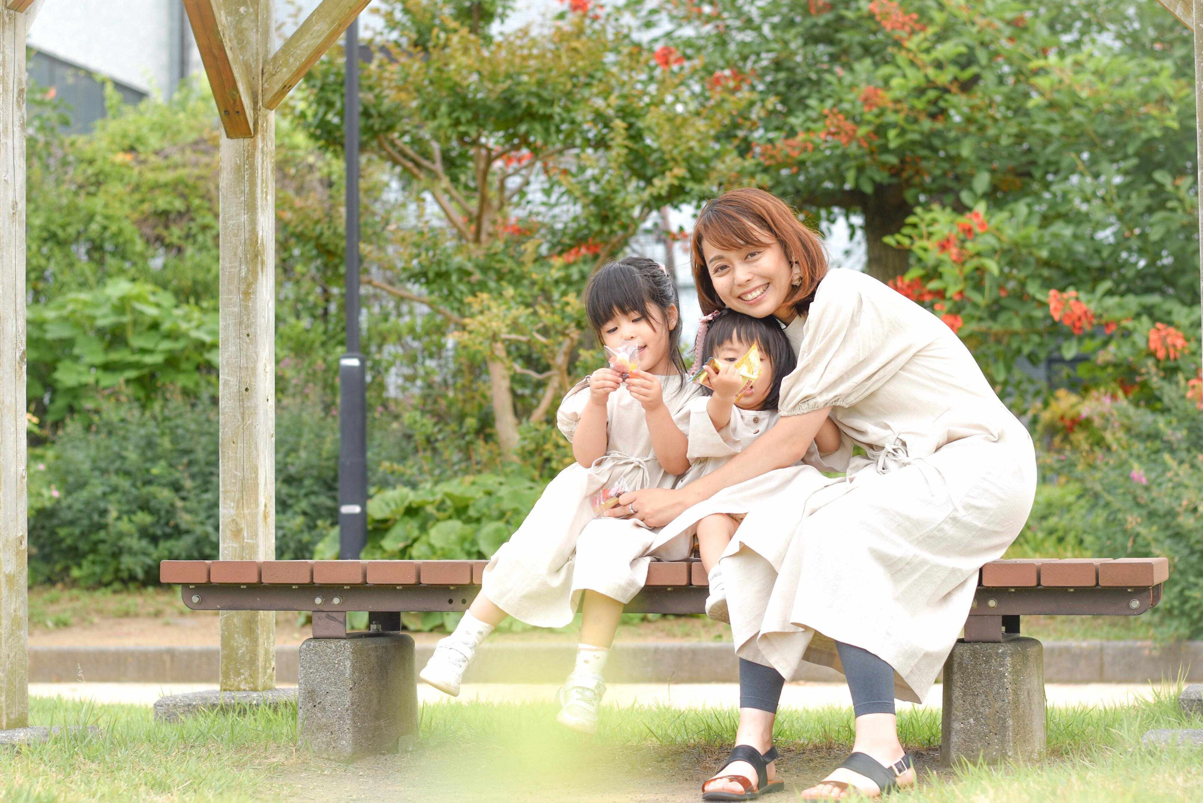 【自己紹介】食マニア＆おうち遊びマニアの主婦のやまさきです。