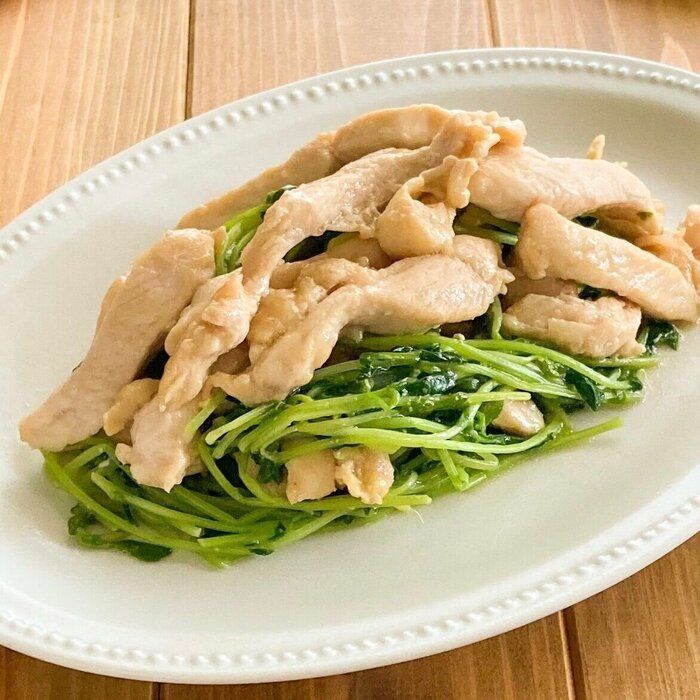 【食費もダイエット】値上げラッシュに対抗する！鶏肉と豆苗のチンジャオロース風