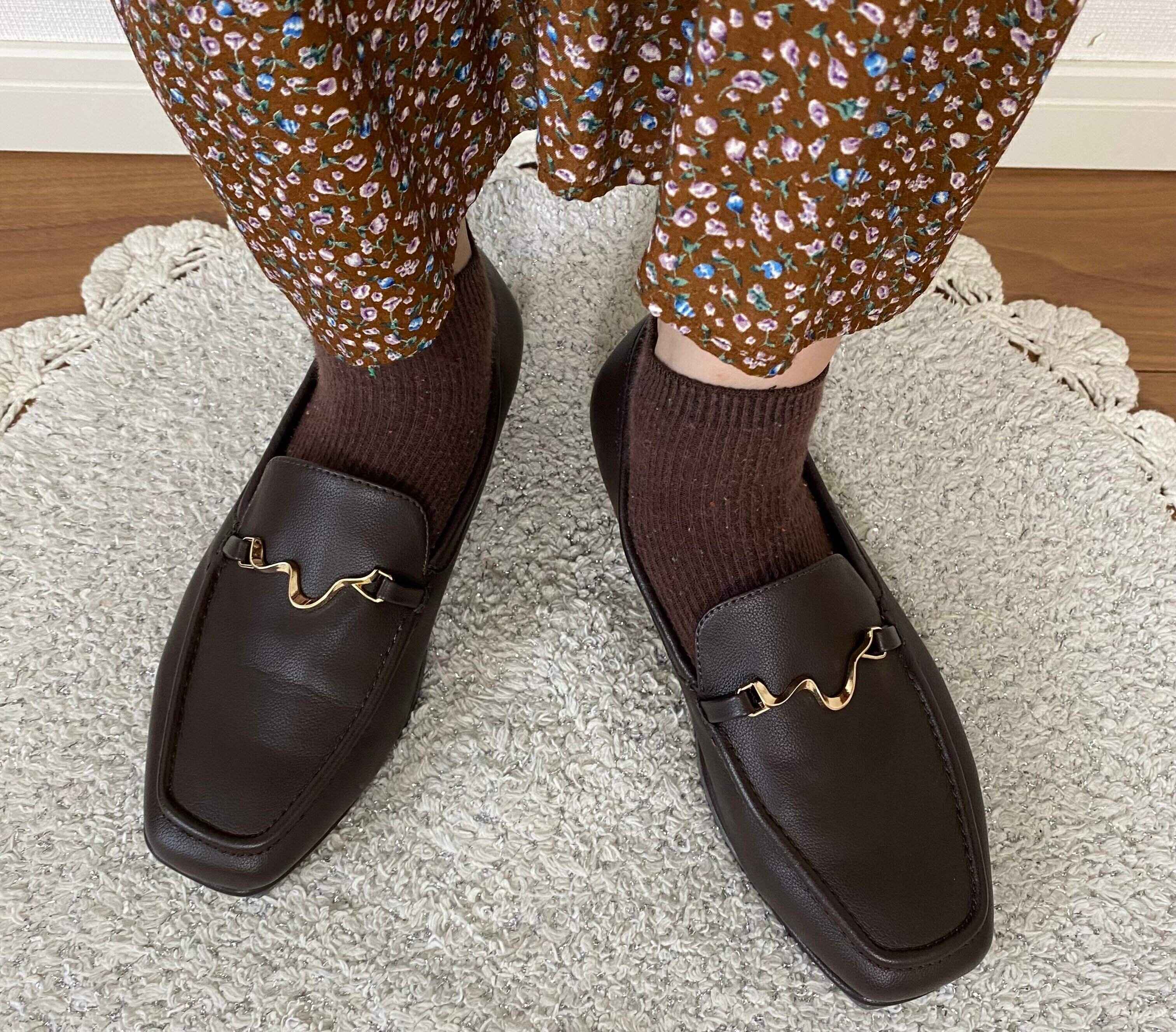 【しまむら】この秋ヘビロテ決定！？履き心地にデザインまで完璧な秋コーデにぴったりのローファー見つけた！