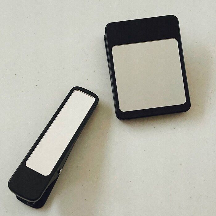 【ダイソー】鏡のない化粧品にプラスできるミラーがクリップ式で便利！