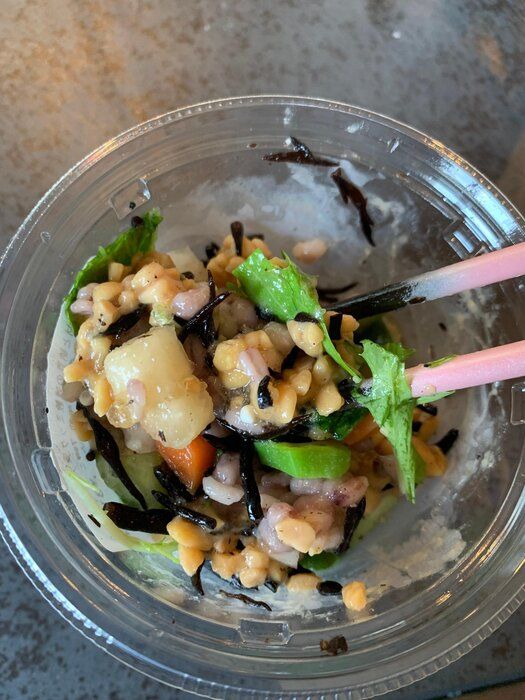 【セブン】コンビニごはんで太る日々にさよなら！-10kgの主婦がランチにこっそり買うのはコレ！サラダなのに満足感が半端ない！