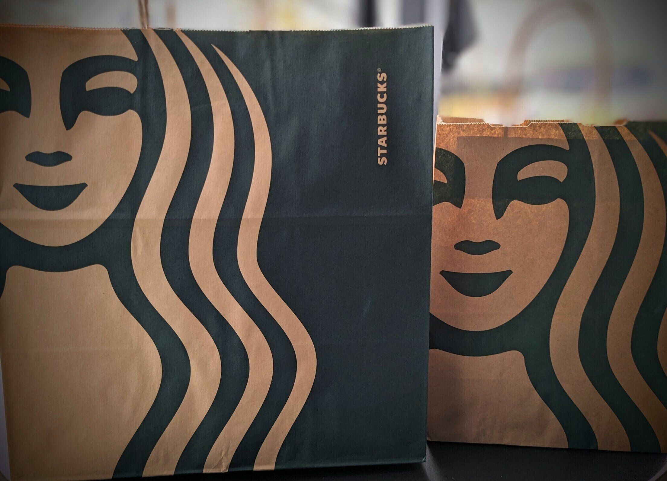 意外と知らない？！スタバで利用できるワンランク上の隠れサービス