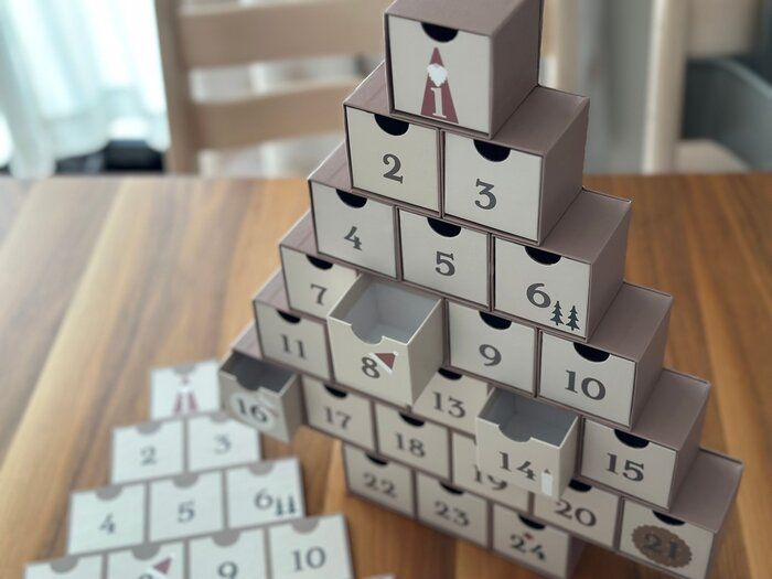【3COINS】一気にクリスマス気分！毎年使えるサステナブルでオシャレなスリコのアドベントカレンダー