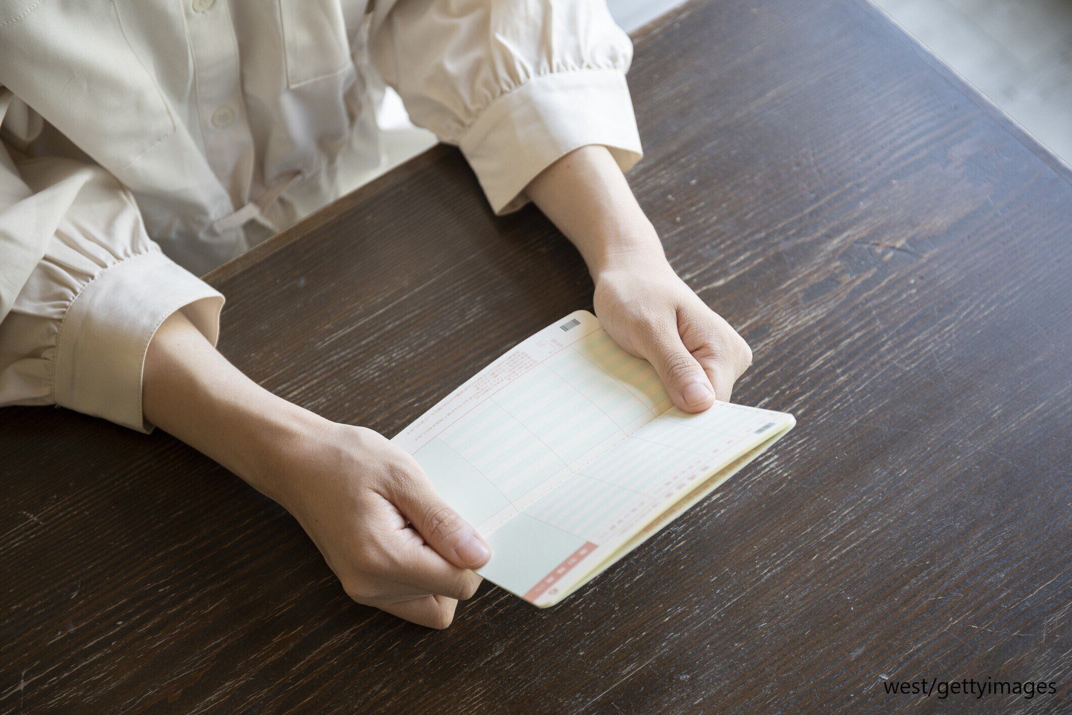 大黒柱が事故で入院し収入がピンチ！やってて良かったと気づいたお金のこと