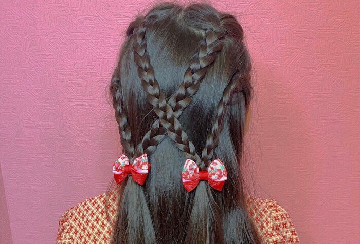 三つ編み4本で作る、後ろ姿が可愛いキッズヘアアレンジ！