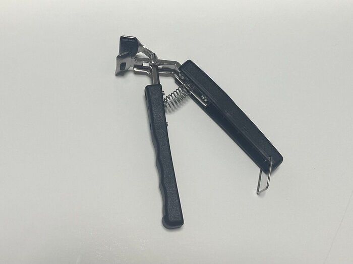 【ダイソー】200円商品でも迷わず買い！省スペース収納出来て２WAYで使える優秀トング