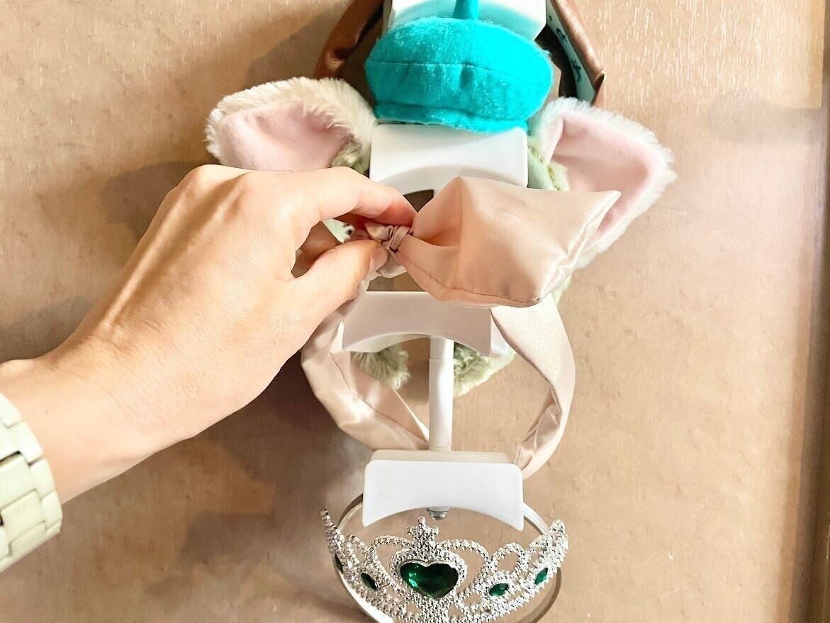 【ダイソー】じゃない使いかただけど正解かも！バッグハンガーで意外なものが収納できる