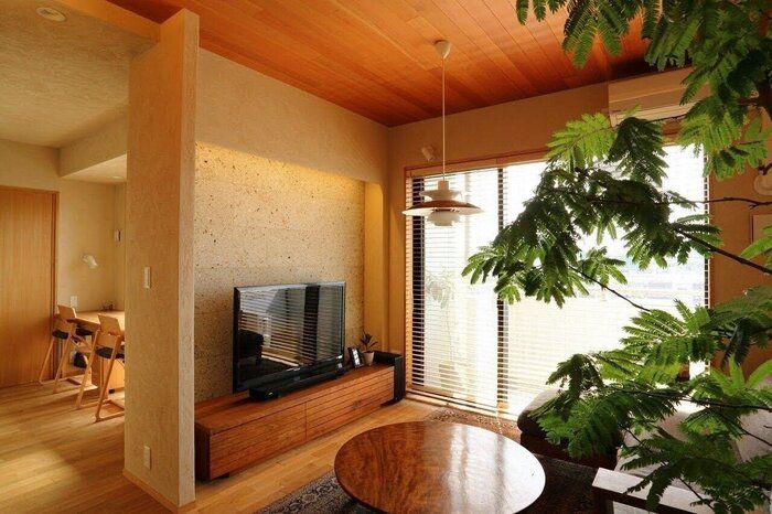 【家づくり】珪藻土の壁。自然素材としての魅力だけじゃない！穴が開いても大丈夫!?