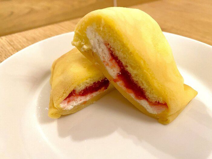 【セブン】生地がもっちもちで最高！もっちりクレープ　苺ソース＆ホイップ