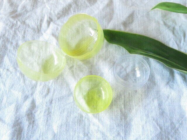 ガチャのケース捨てないで！お出かけ先や家の中で使うと便利